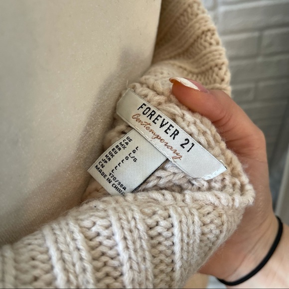 Off Shoulder Top - Picture 3 of 3